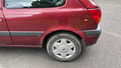 Lot 517 - 2000 FORD FIESTA FINESSE