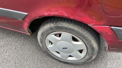 Lot 517 - 2000 FORD FIESTA FINESSE