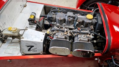 Lot 34 - 2000 CATERHAM