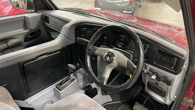 Lot 180 - 2000 METROCAB TAXI TTT