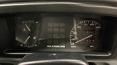 Lot 180 - 2000 METROCAB TAXI TTT