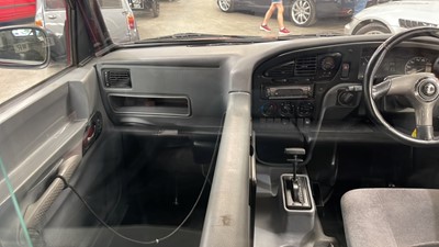 Lot 180 - 2000 METROCAB TAXI TTT