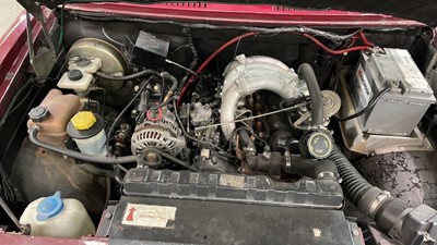 Lot 180 - 2000 METROCAB TAXI TTT