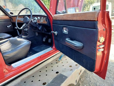 Lot 525 - 1974 TRIUMPH 2.5 PI