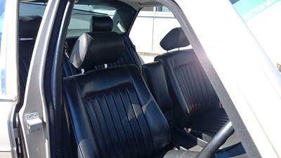 Lot 138 - 1988 MERCEDES 500 SEL AUTO