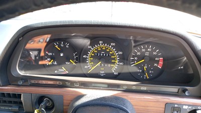 Lot 138 - 1988 MERCEDES 500 SEL AUTO