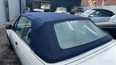 Lot 62 - 1988 BMW 325I CABRIOLET
