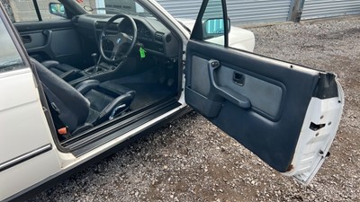 Lot 62 - 1988 BMW 325I CABRIOLET