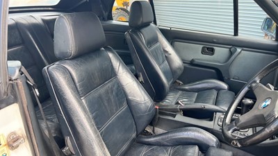 Lot 62 - 1988 BMW 325I CABRIOLET