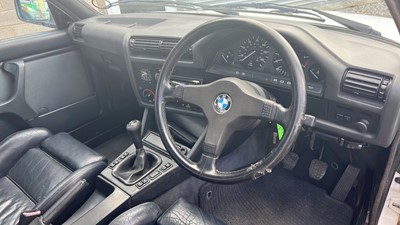 Lot 62 - 1988 BMW 325I CABRIOLET