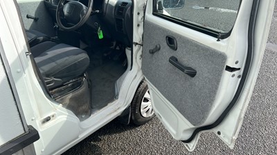 Lot 568 - 2004 SUZUKI CARRY