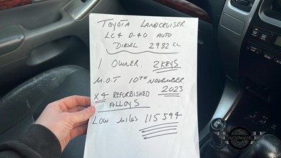 Lot 393 - 2004  TOYOTA LANDCRUISER LC4 D-4D AUTO