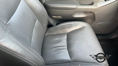 Lot 393 - 2004  TOYOTA LANDCRUISER LC4 D-4D AUTO