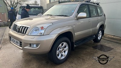 Lot 393 - 2004  TOYOTA LANDCRUISER LC4 D-4D AUTO