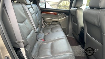 Lot 393 - 2004  TOYOTA LANDCRUISER LC4 D-4D AUTO