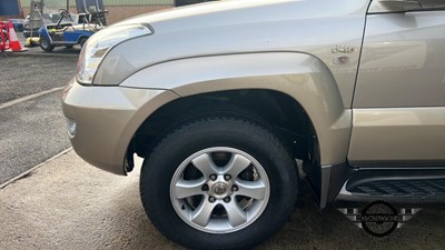 Lot 393 - 2004  TOYOTA LANDCRUISER LC4 D-4D AUTO