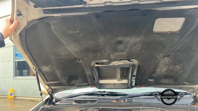 Lot 393 - 2004  TOYOTA LANDCRUISER LC4 D-4D AUTO