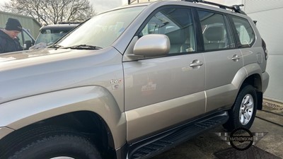 Lot 393 - 2004  TOYOTA LANDCRUISER LC4 D-4D AUTO