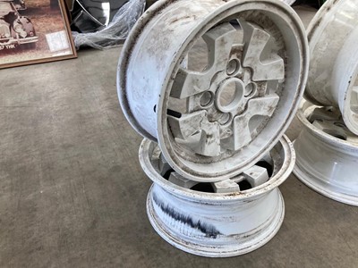 Lot 339 - WHITE TALBOT SUNBEAM TI WHEELS