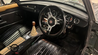 Lot 82 - 1975 MG B GT