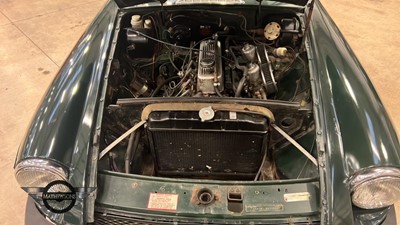 Lot 82 - 1975 MG B GT