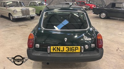 Lot 82 - 1975 MG B GT